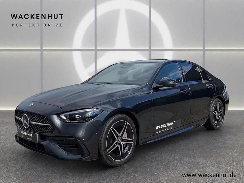 Grau Gebraucht 2025 Mercedes C220 AMG Limousine | 49.800 € (Teuer) - Bild 1/4