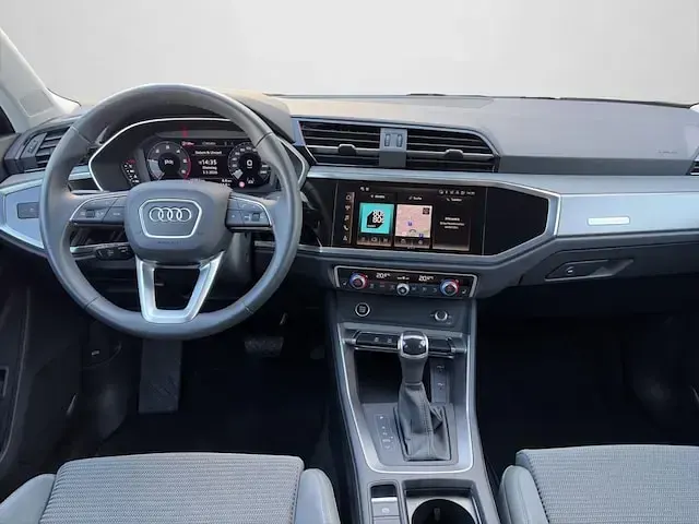 Gebraucht Audi Q3 S-Line 193 PS (141 kW) 2025 Mythosschwarz metallic (metallic) SUV