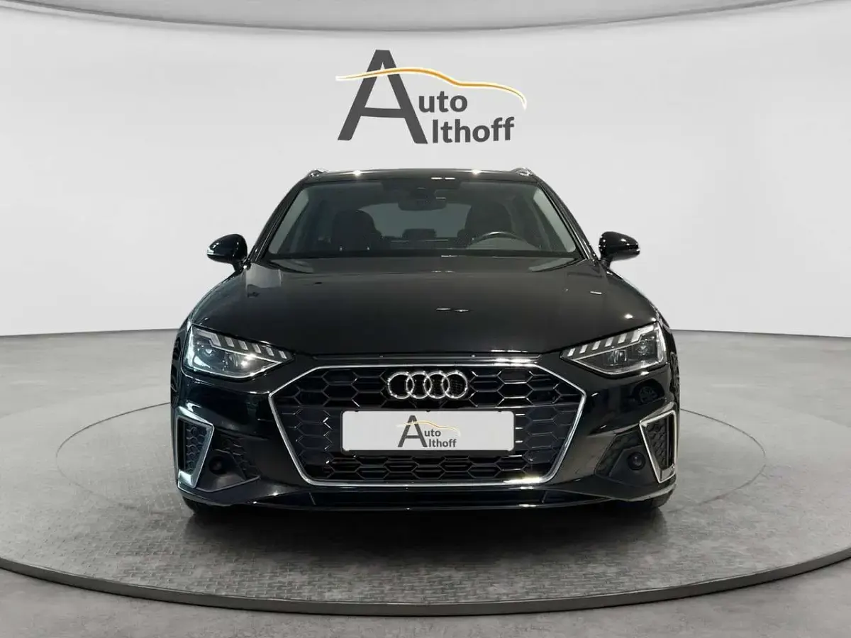 Gebraucht Audi A4 S-Line 204 PS (150 kW) 2023 Schwarz Kombi