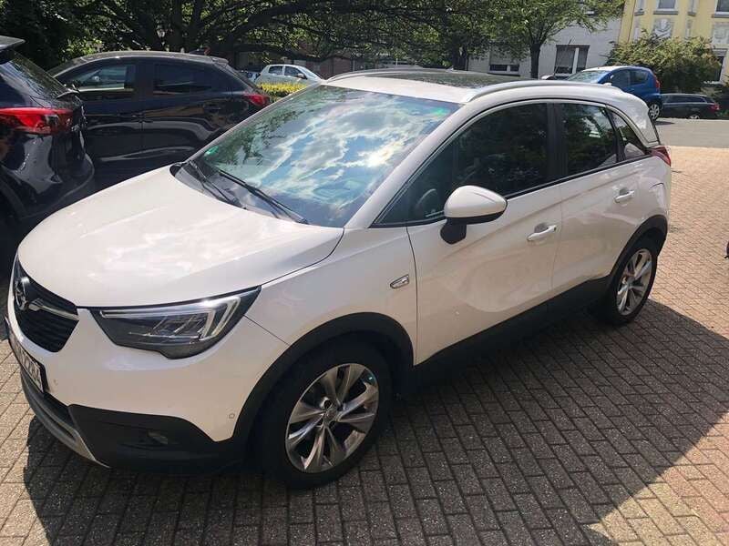Weiß Gebraucht 2020 Opel Crossland X Innovation SUV | 10.000 € (Superpreis) - Bild 1/4