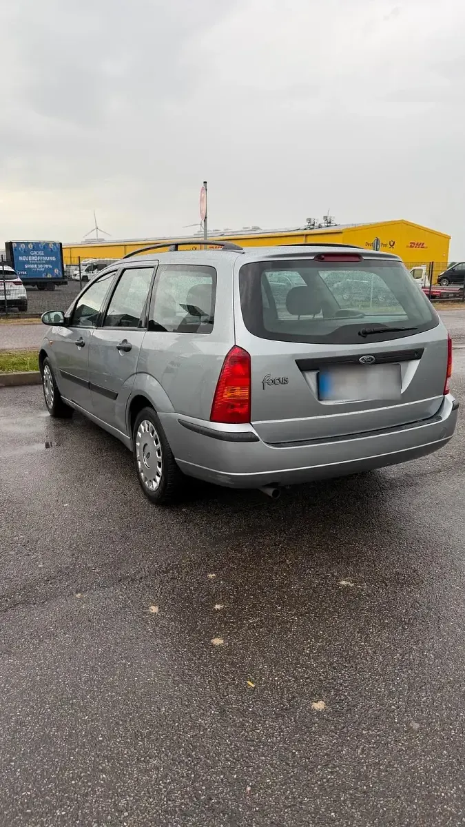 Second-hand Ford Focus 101 CP (74 kW) 2004 Argintiu Break
