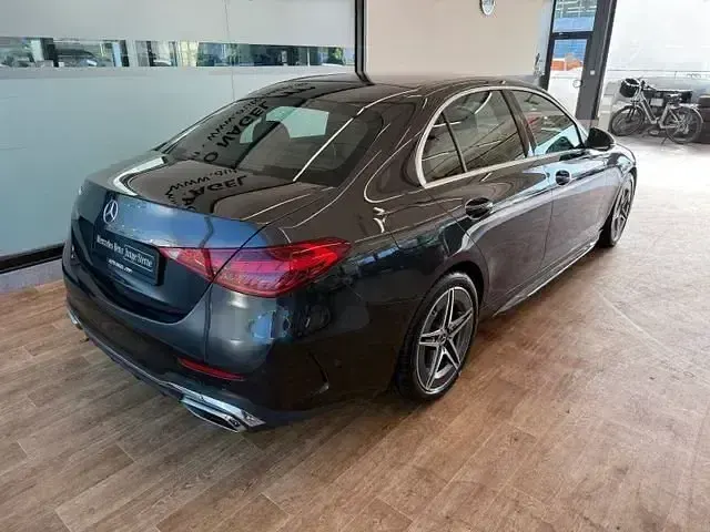 Gebraucht Mercedes C220 AMG 197 PS (144 kW) 2024 Andere Limousine