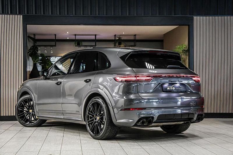 Gebraucht Porsche Cayenne Turbo 549 PS (403 kW) 2019 Grau SUV