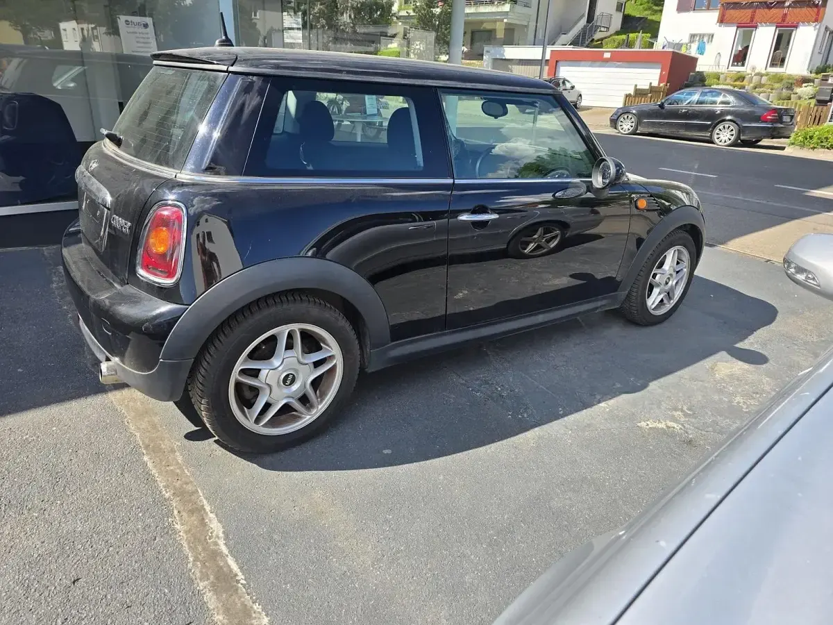 Używany Mini Cooper 120 KM (88 kW) 2009 Czarny Hatchback