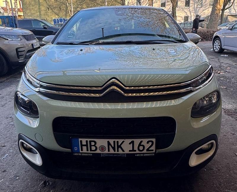Gebraucht Citroën C3 Shine 110 PS (80 kW) 2018 Grün Kleinwagen