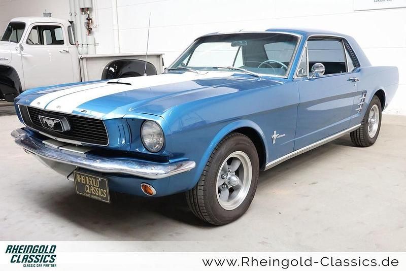 Gebraucht Ford V8 230 PS (169 kW) 1966 Blau Coupé