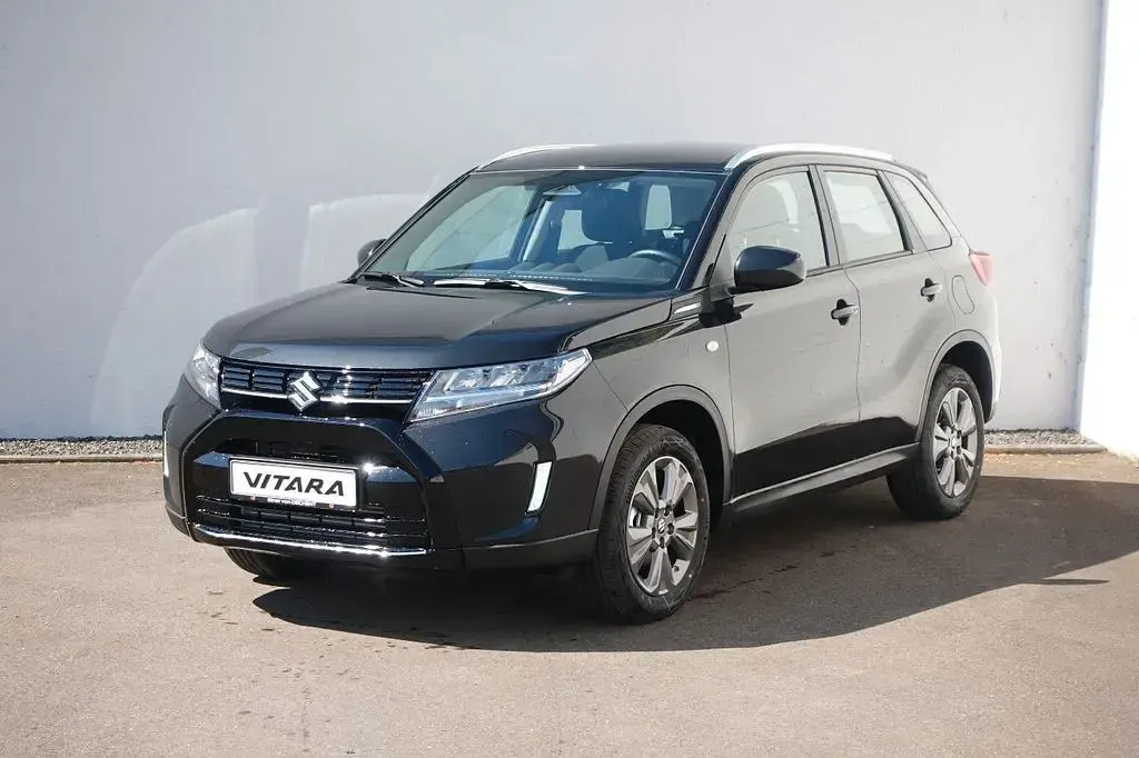 Neu Suzuki Vitara Club 110 PS (80 kW) 2026 Schwarz SUV