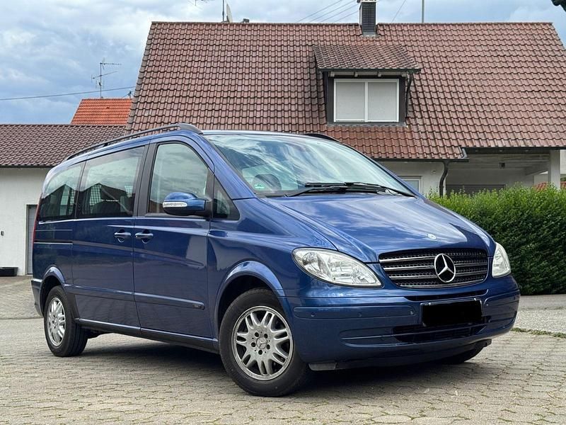 Blau Gebraucht 2007 Mercedes Viano Van / Kleinbus | 9.399 € (Etwas zu teuer) - Bild 1/4