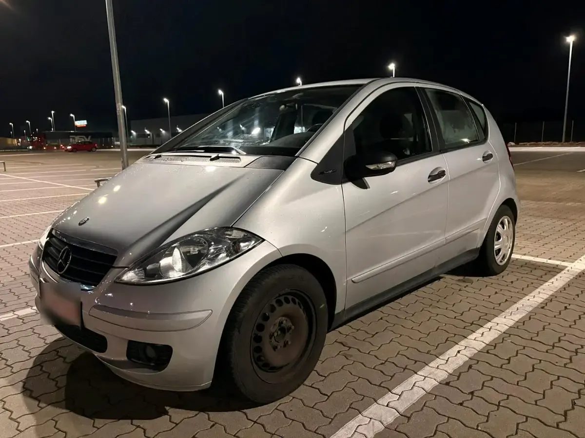 Gebraucht Mercedes A150 95 PS (69 kW) 2005 Silber Van / Kleinbus
