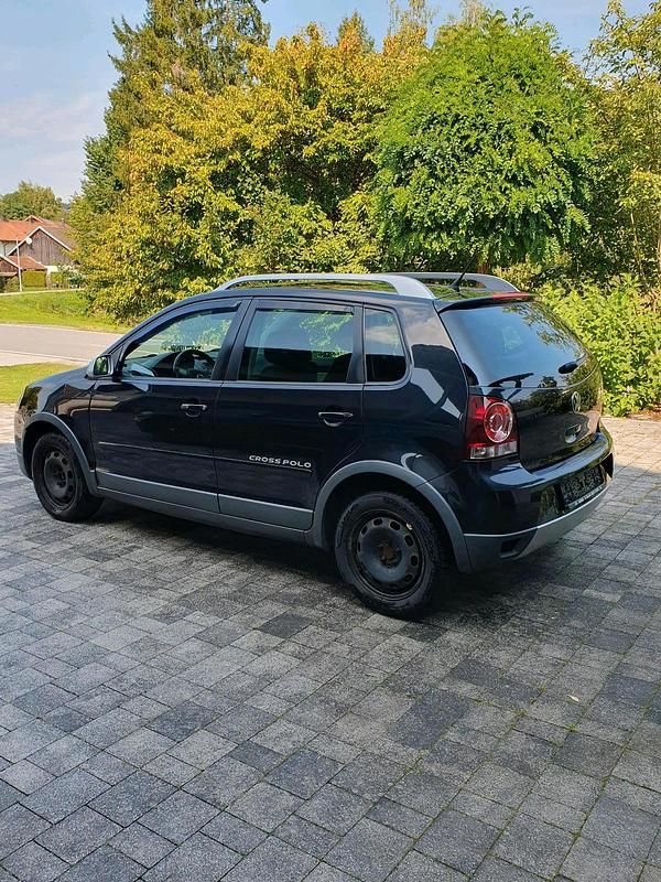 Schwarz Gebraucht 2006 VW Polo Cross Kleinwagen | 1.300 € (Superpreis) - Bild 1/4