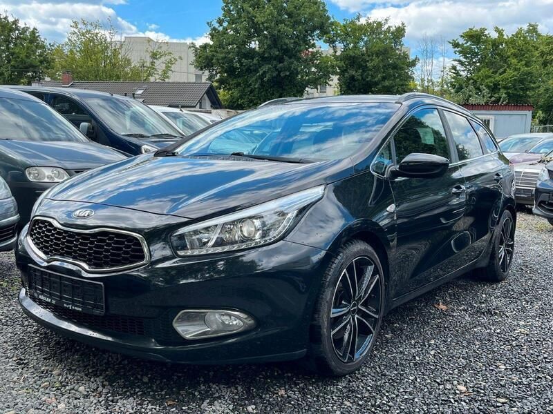 Schwarz Gebraucht 2013 Kia Ceed Kombi | 4.790 € (Fairer Preis) - Bild 1/4