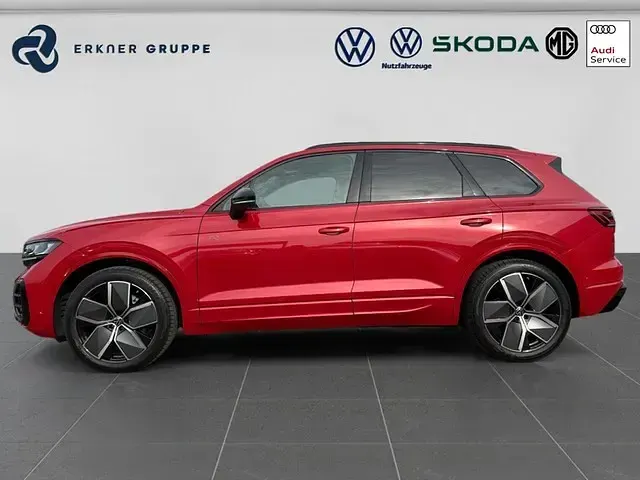 Gebraucht VW Touareg R-line 286 PS (210 kW) 2025 Chilirot metallic SUV