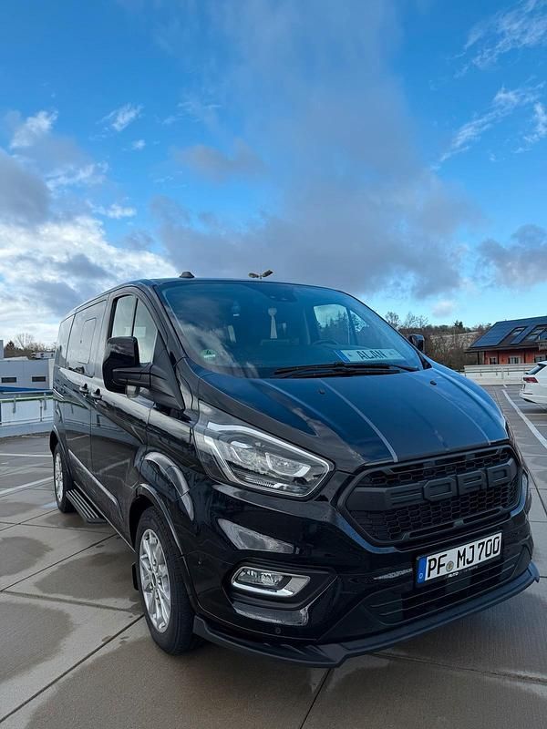 Gebraucht Ford Tourneo Titanium 185 PS (136 kW) 2019 Schwarz Van / Kleinbus