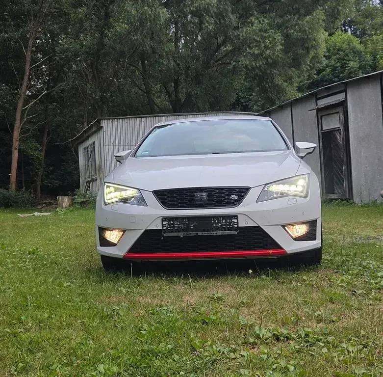 Gebraucht Seat Leon FR 125 PS (91 kW) 2015 Weiß Limousine