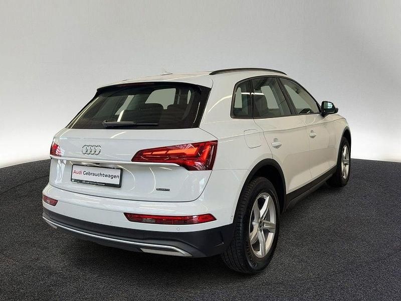 Gebraucht Audi Q5 Design 299 PS (219 kW) 2022 Gletscherweiß metallic (metallic) SUV
