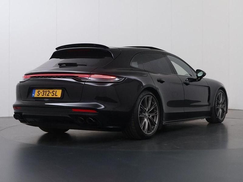 Gebraucht Porsche Panamera 560 PS (411 kW) 2023 Schwarz Limousine