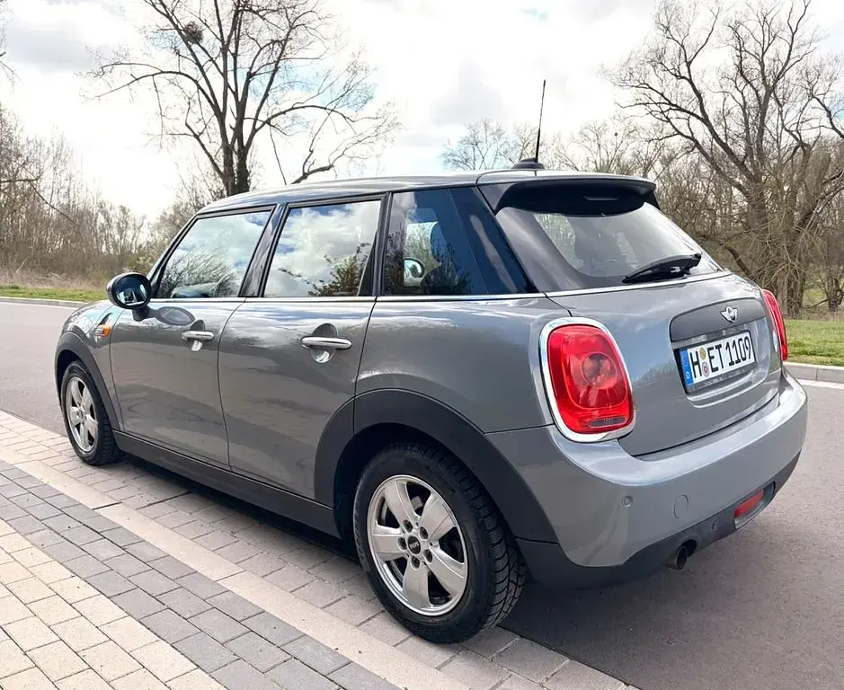 Gebraucht Mini ONE 102 PS (75 kW) 2017 Grau Kleinwagen