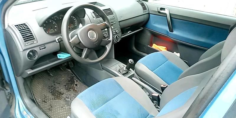 Gebraucht VW Polo 65 PS (47 kW) 2006 Blau Kleinwagen