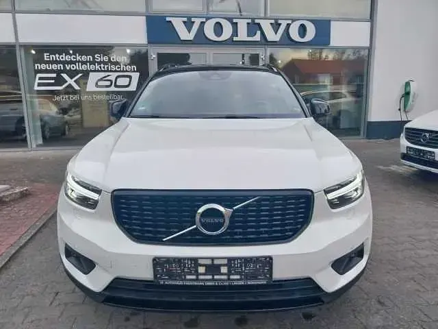 Gebraucht Volvo XC40 R-Design 190 PS (139 kW) 2018 Weiß SUV