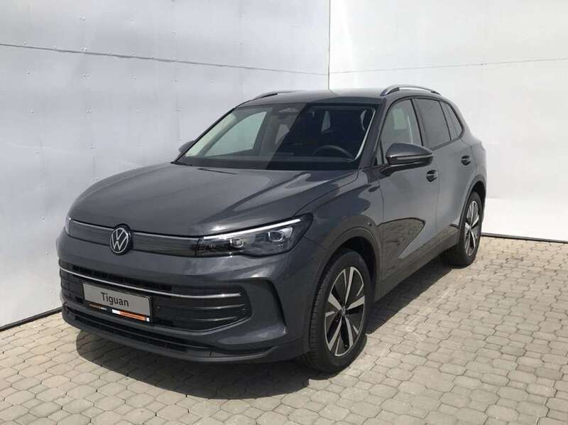 Gebraucht VW Tiguan Edition 150 PS (110 kW) 2024 Blue nightshade metallic SUV