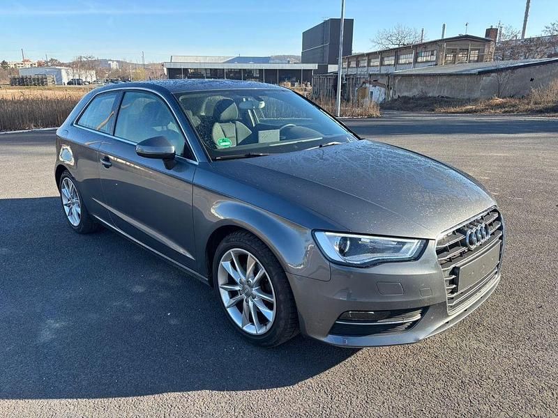 Gebraucht Audi A3 Ambition 125 PS (91 kW) 2012 Grau Kleinwagen