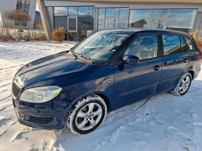 Gebraucht Skoda Fabia 105 PS (77 kW) 2011 Blau Kombi