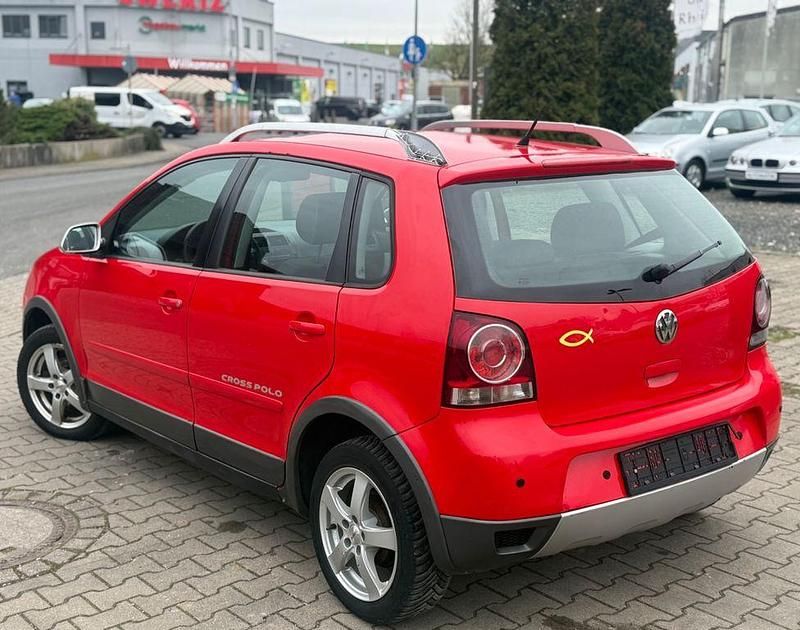 Gebraucht VW Polo 80 PS (58 kW) 2008 Rot Kleinwagen