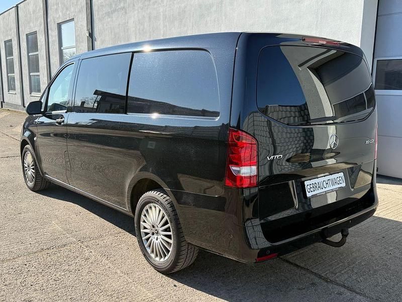 Gebraucht Mercedes Vito 190 PS (139 kW) 2020 Schwarz Van