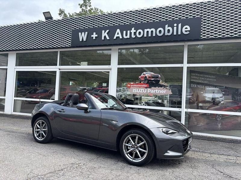 Grau Neu 2025 Mazda MX5 Exclusive-Line Cabrio | 29.490 € - Bild 1/4