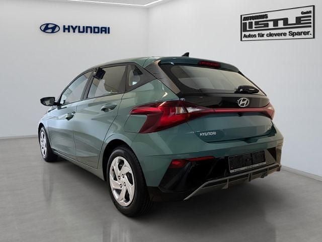 Gebraucht Hyundai i20 Select 101 PS (74 kW) 2025 Grün Kleinwagen