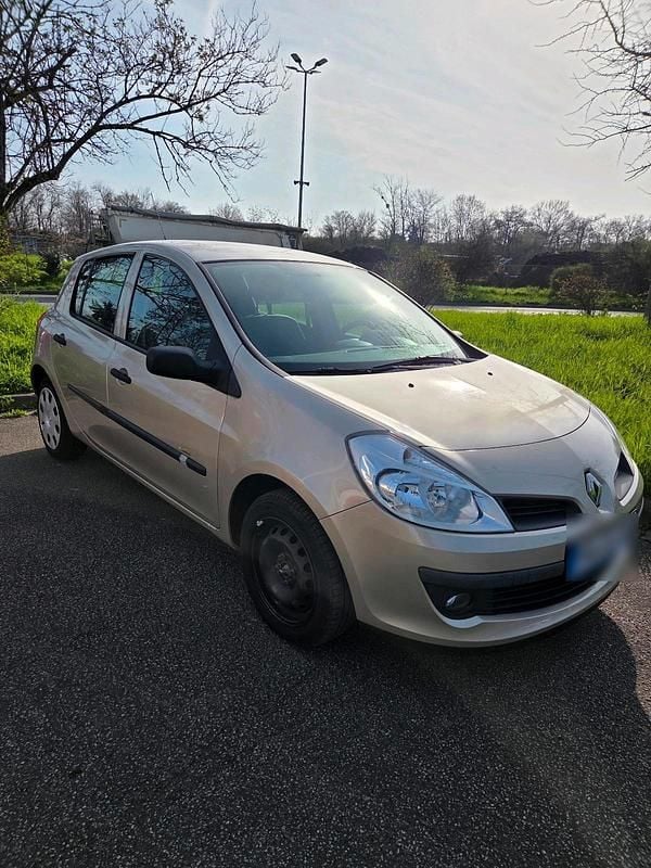 Gebraucht Renault Clio II 2007 Gold Kleinwagen