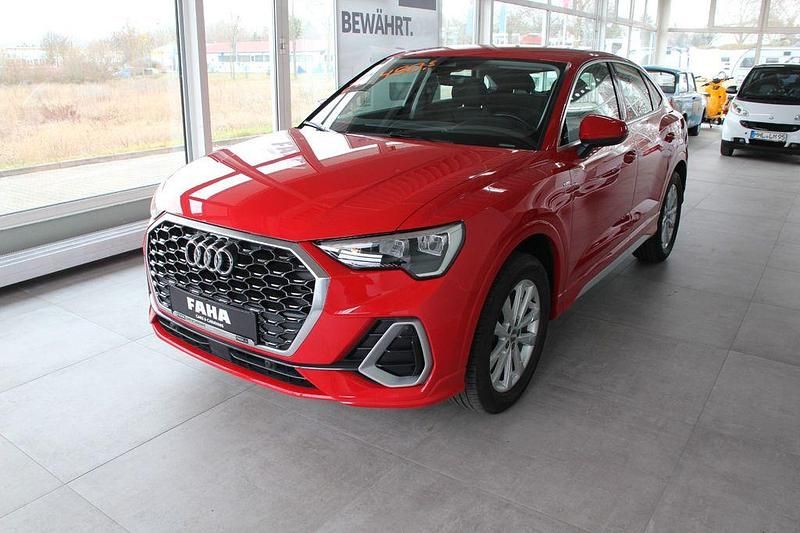 Rot Gebraucht 2020 Audi Q3 Sportback S-Line SUV | 26.490 € (Guter Preis) - Bild 1/4