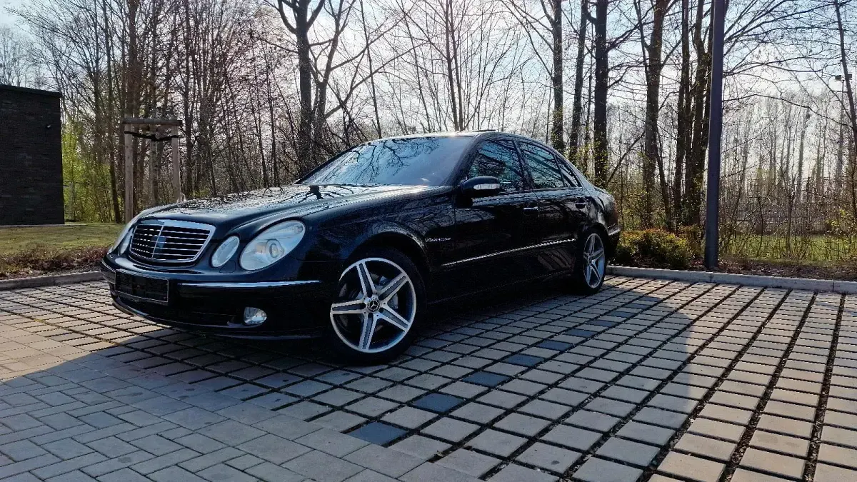 Gebraucht Mercedes E500 306 PS (225 kW) 2005 Schwarz Limousine