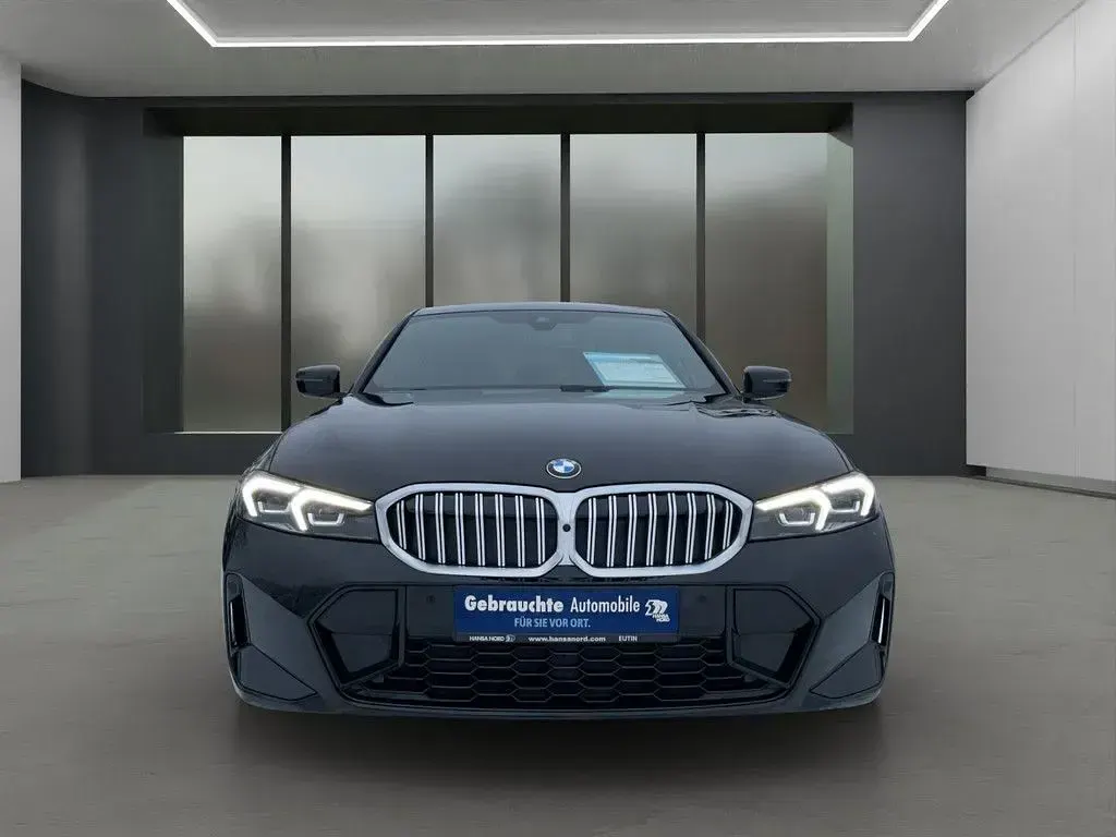 Gebraucht BMW 320 M Sport 190 PS (139 kW) 2025 Schwarz Limousine