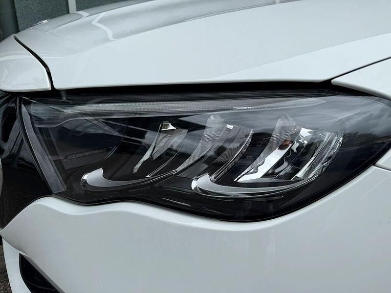 Gebraucht Mercedes E200 AMG 204 PS (150 kW) 2023 Unilack polarweiß Limousine