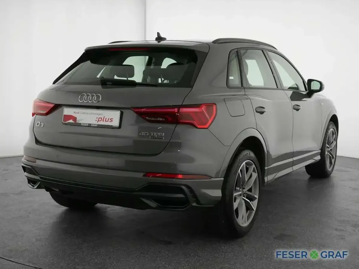 Gebraucht Audi Q3 S-Line 190 PS (139 kW) 2022 Chronosgrau metallic SUV
