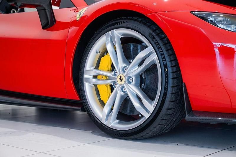 Neu Ferrari 296 829 PS (609 kW) 2025 Rot Cabrio