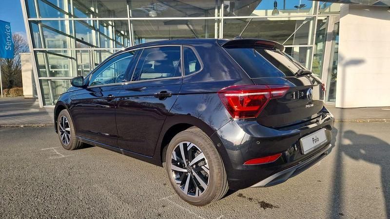 Gebraucht VW Polo Move 95 PS (69 kW) 2024 Schwarz Kleinwagen