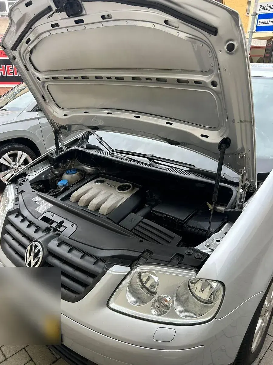 Gebraucht VW Touran 105 PS (77 kW) 2005 Silber Van / Kleinbus