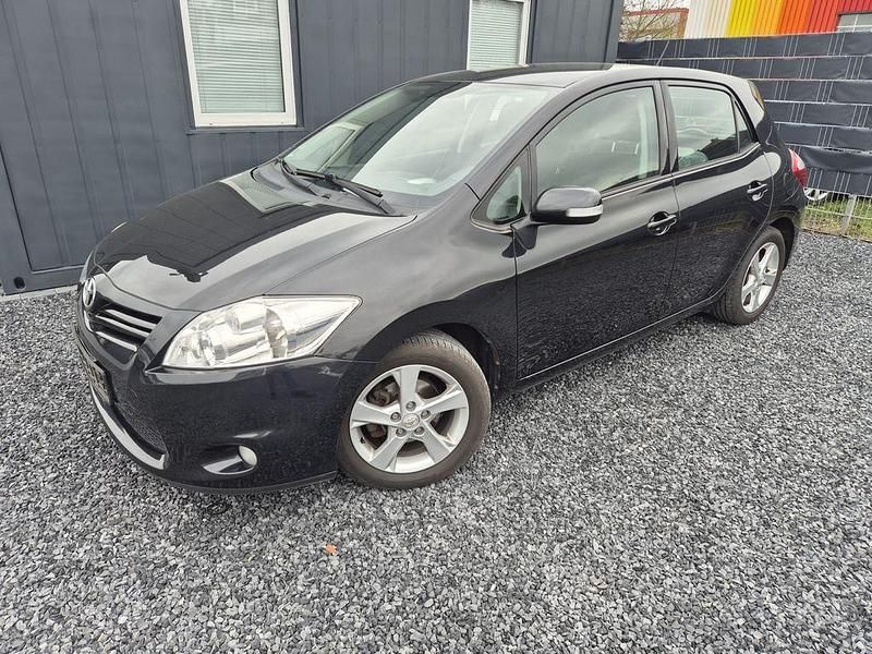 Gebraucht Toyota Auris Edition 132 PS (97 kW) 2011 Schwarz Kleinwagen