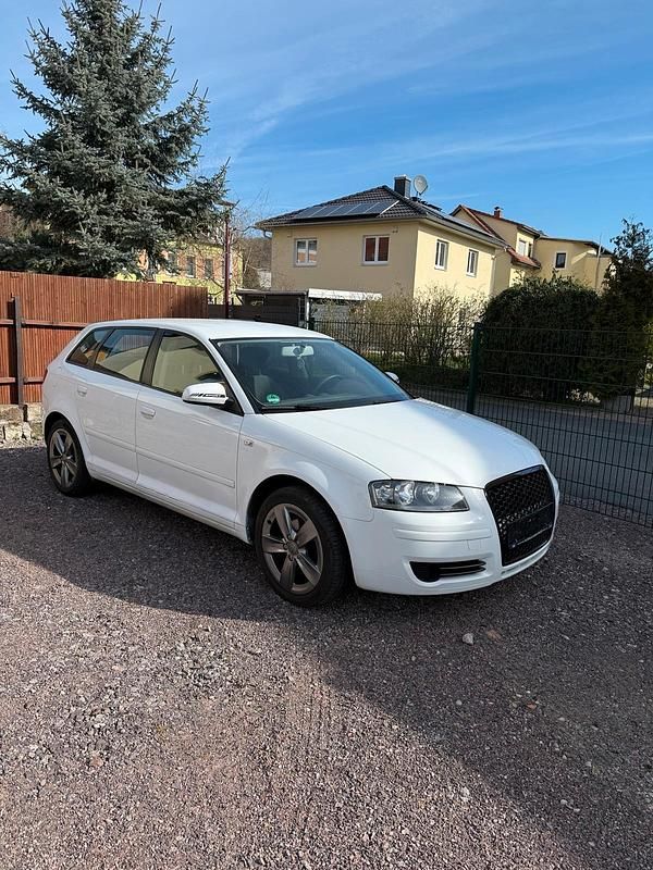 Gebraucht Audi A3 125 PS (91 kW) 2008 Weiß Kleinwagen