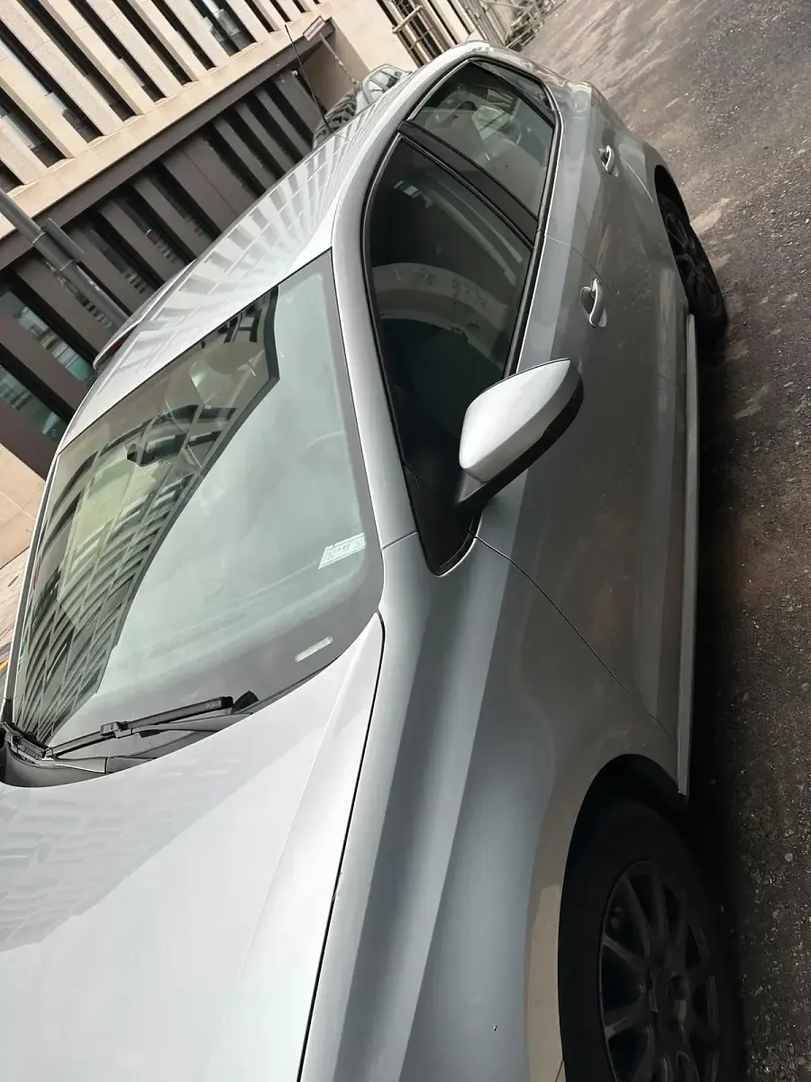 Gebraucht VW Polo 64 PS (47 kW) 2009 Grau Kleinwagen