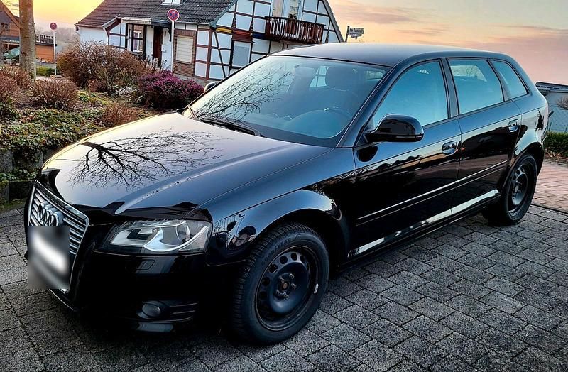 Gebraucht Audi A3 Attraction 102 PS (75 kW) 2009 Schwarz Kleinwagen