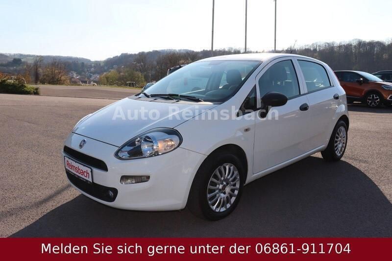 Weiß Gebraucht 2017 Fiat Punto Kleinwagen | 7.990 € (Etwas zu teuer) - Bild 1/4