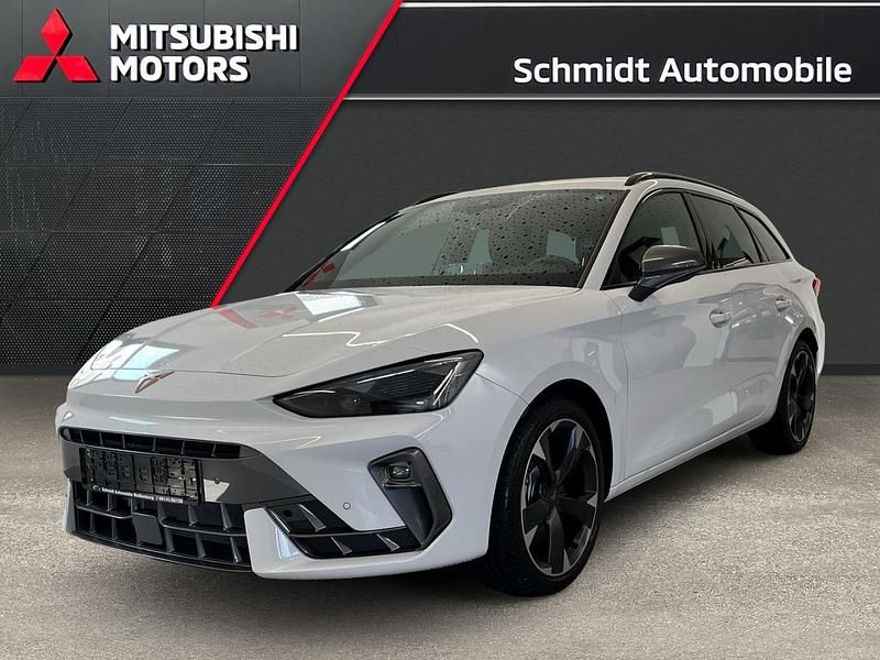 Glacial weiß (weiss) Neu 2025 Cupra Leon Kombi | 30.970 € (Superpreis) - Bild 1/4