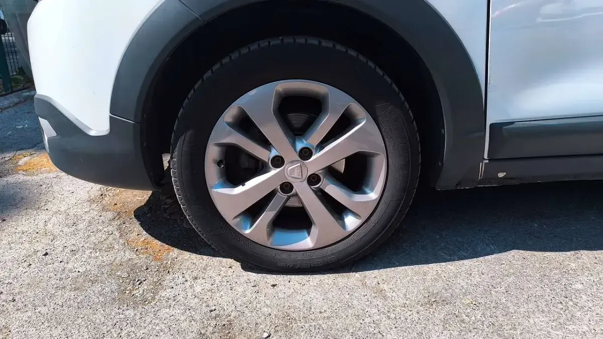Gebraucht Dacia Dokker Stepway 90 PS (66 kW) 2015 Gletscherweiss Van / Kleinbus