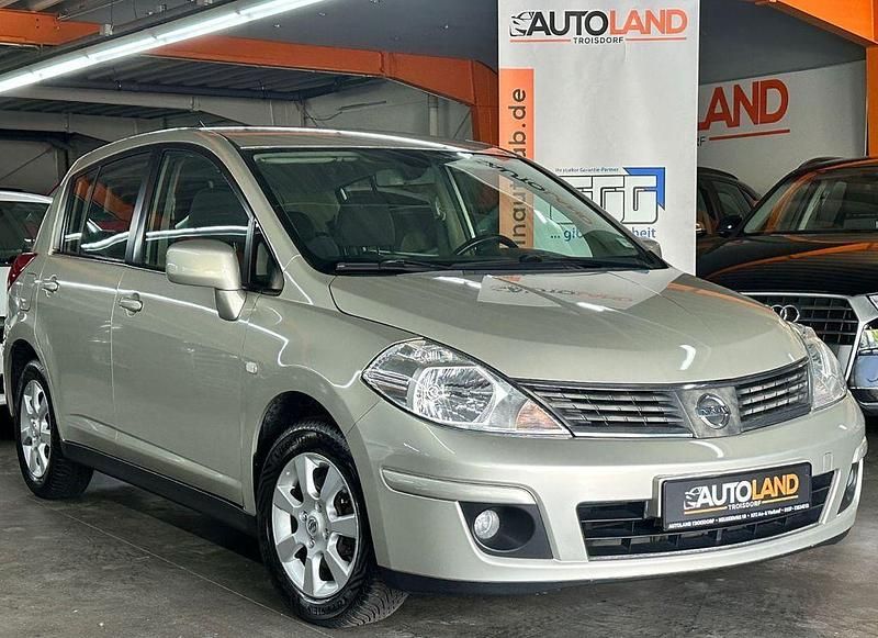 Silber Gebraucht 2008 Nissan Tiida Acenta Limousine | 2.999 € - Bild 1/4