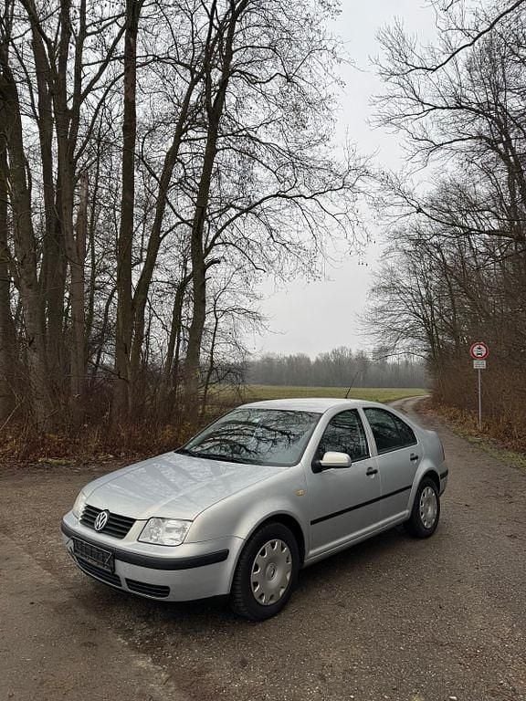 Silber Gebraucht 1999 VW Bora Limousine | 999 € (Guter Preis) - Bild 1/4