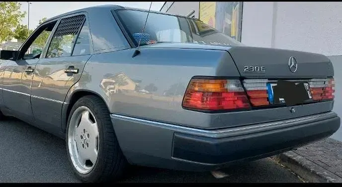 Gebraucht Mercedes E230 1989 Limousine