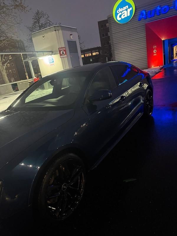 Gebraucht Audi A5 S-Line 177 PS (130 kW) 2012 Blau Limousine
